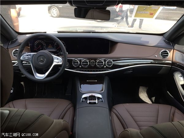 18款奔驰迈巴赫S560 4.0T加版油耗实测