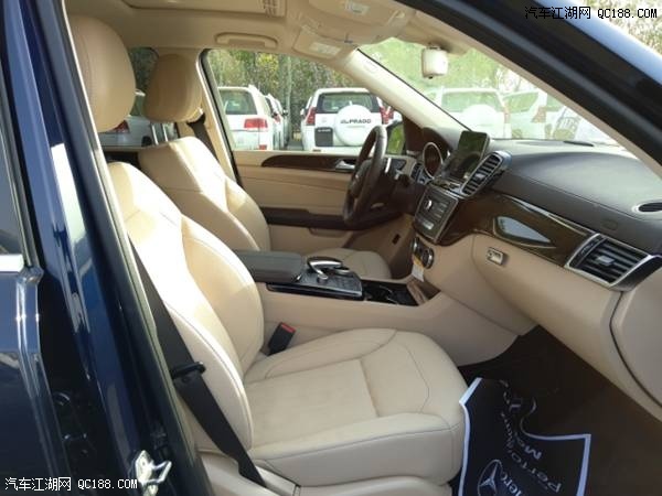 2018款加版奔驰GLS450强劲动力性能体验