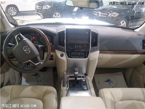 2018款兰德酷路泽4.0L天窗版报价详解