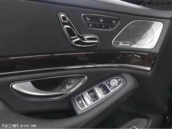18款奔驰迈巴赫S560 4.0T V8加长版评测