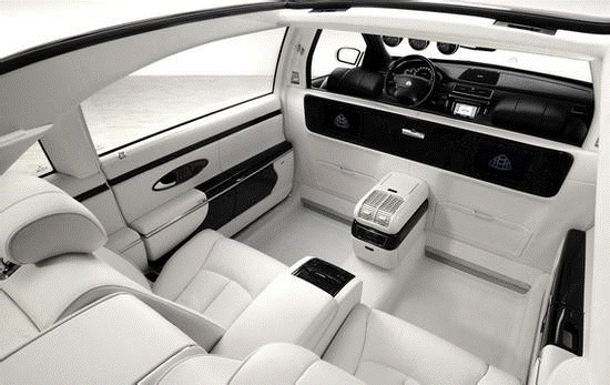 名人的专属座驾 迈巴赫62S防弹车实拍