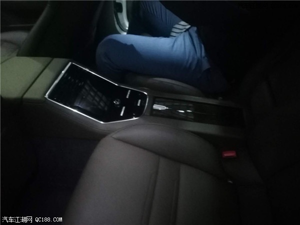 18款保时捷帕拉梅拉2.9T行政加长版价格