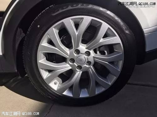 港口实测18款路虎揽胜行政3.0白色现车
