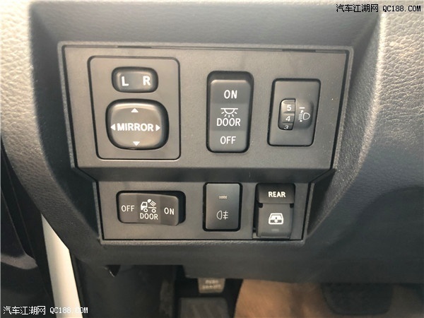 18款丰田坦途TRD五座改装皮卡现车试驾