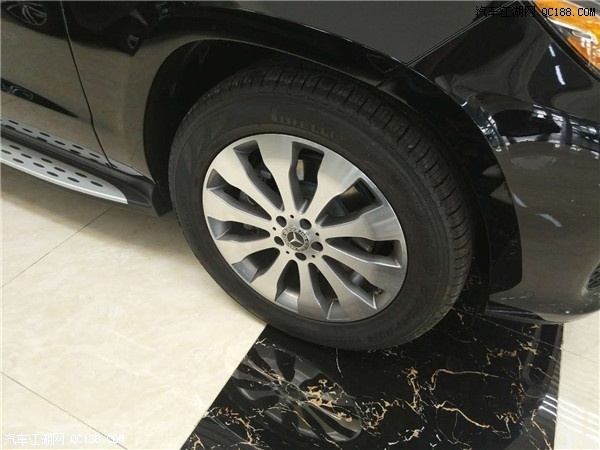 18款奔驰GLS450美规版外观动力实车评测