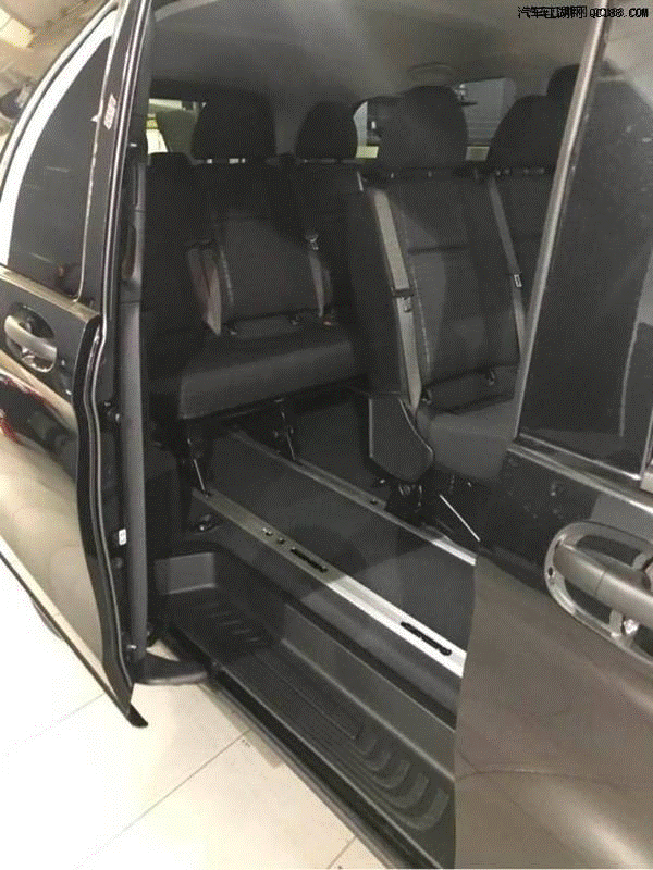 七座豪华商务车18款美规奔驰麦特斯报价