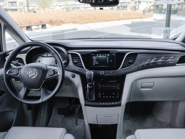 原创传祺GM8对比别克GL8 豪华MPV王者之争