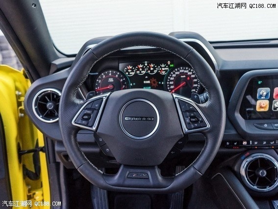 2017款美规版雪佛兰科迈罗ZL1跑车实拍