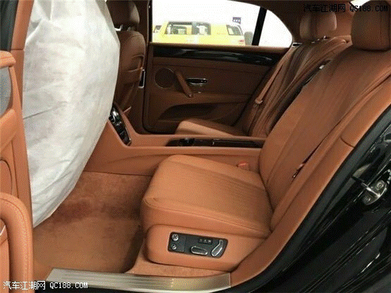 18款美规宾利飞驰4.0T双涡轮增压性能解析