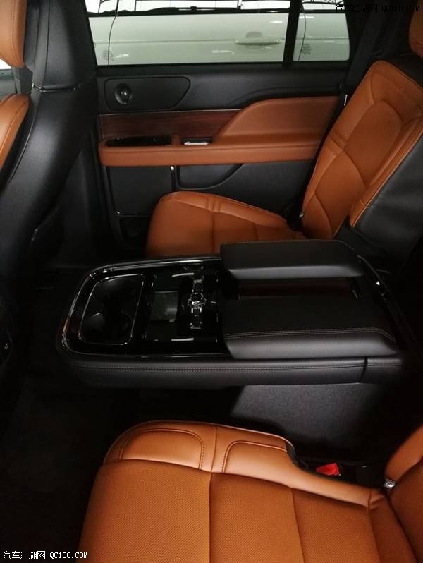 18款进口林肯领航员加长版全尺寸SUV解析