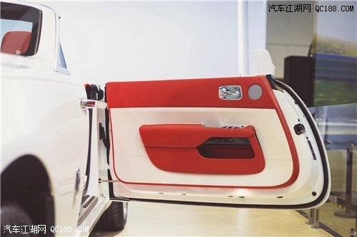 两门四座跑车 18款劳斯莱斯魅影试驾体验