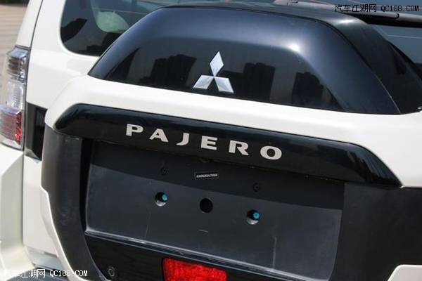 2018款三菱帕杰罗V97 Pajero中东版评测
