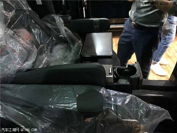 明星挚爱保姆车 19款埃尔法中东版报价