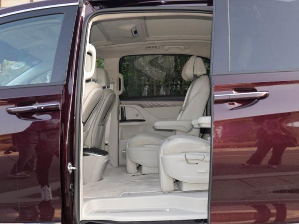 原创传祺GM8对比别克GL8 豪华MPV王者之争