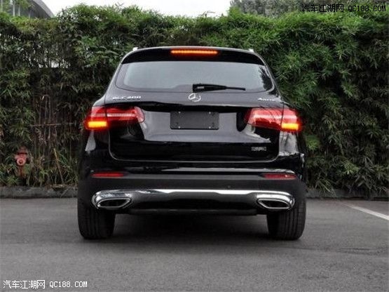 18款奔驰GLC300四驱墨版全景天窗现车报价