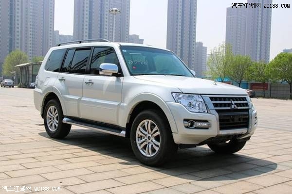 2018款三菱帕杰罗V97 Pajero中东版评测