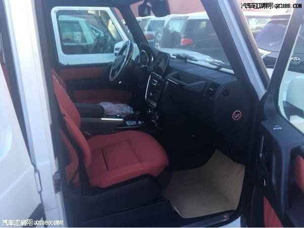 18款奔驰G500七挡4.0L V8军绿色现车实拍