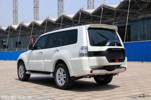2018款三菱帕杰罗V97 Pajero中东版评测