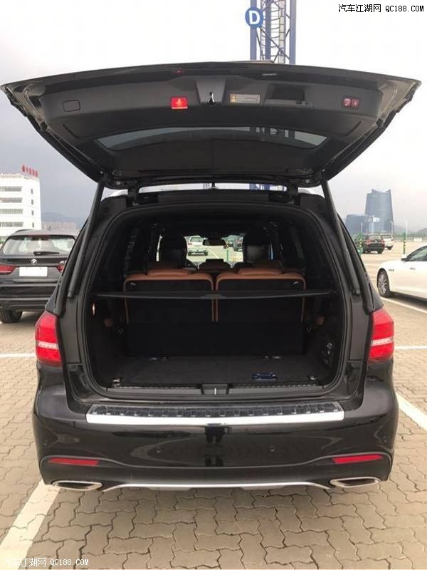 18款奔驰GLS500 4.7L双涡V8九档现车试驾