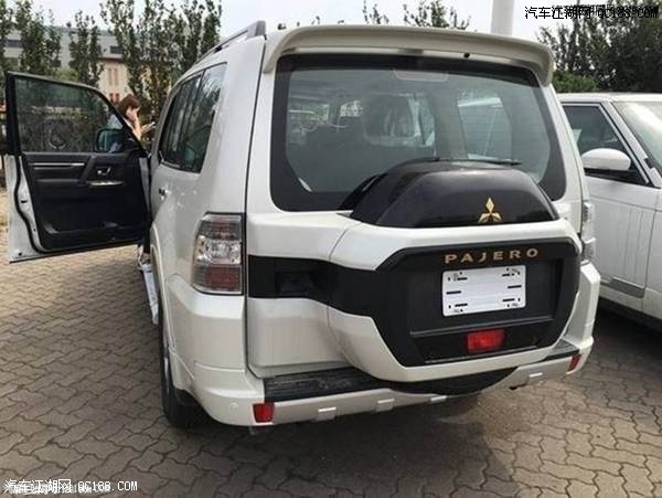 18款三菱帕杰罗V93 3.0升七座中东版价格