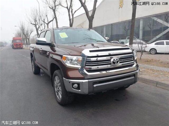 2018款进口丰田坦途5.7L V8汽油皮卡体验