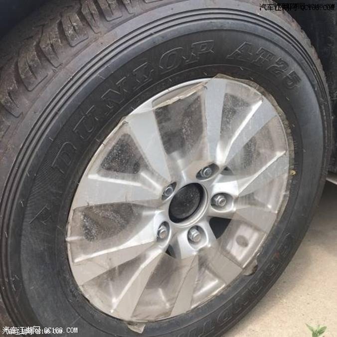 2018款丰田酷路泽4000配置尺寸参数解析