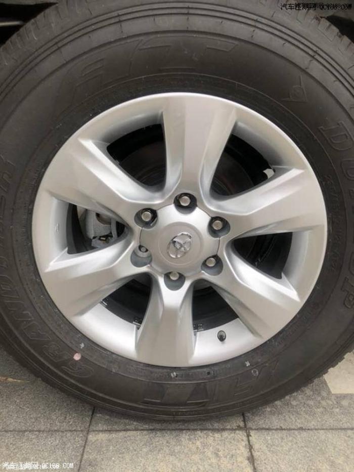 进口18款丰田穿越者2700车身参数介绍