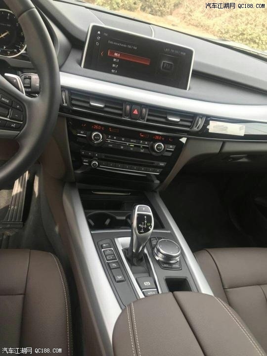 18款宝马X5五座3.0T现车报价及图片解析