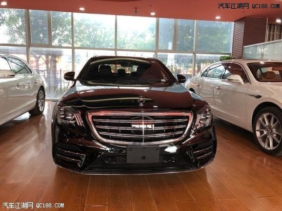 平行进口奔驰S560加长版现车到店实拍