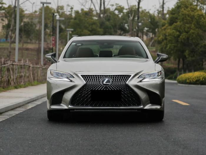 原创新雷克萨斯LS 500h深度体验 混动行政车