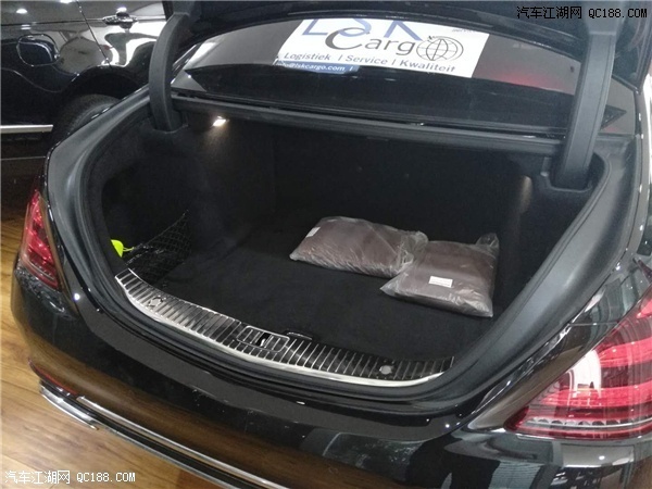 18款迈巴赫奔驰S560四驱加长版实拍感受