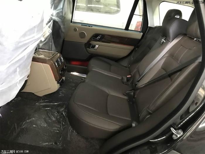 2018款路虎揽胜行政3.0加长版最新实拍