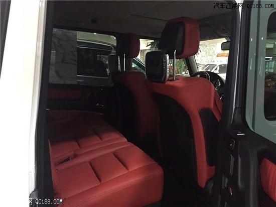 18款奔驰G500 4.0T V8五座硬派越野评测