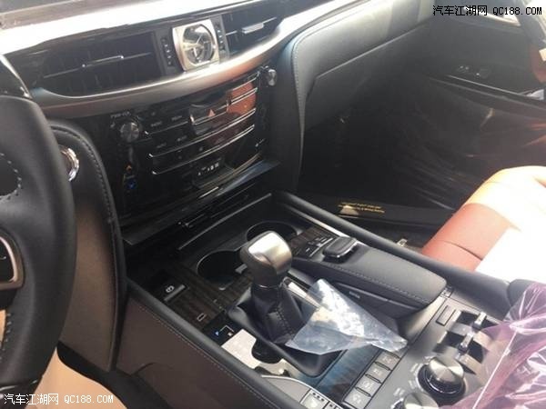2018款雷克萨斯LX570白外红内中东版感受