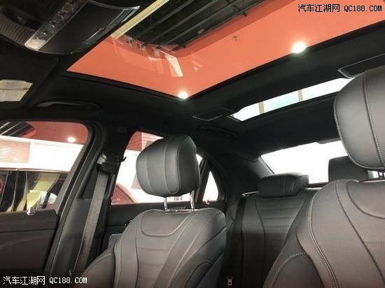 平行进口奔驰S560加长版现车到店实拍