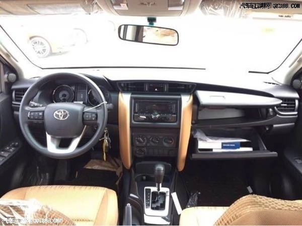 18款中东版丰田穿越者2700最新报价解析