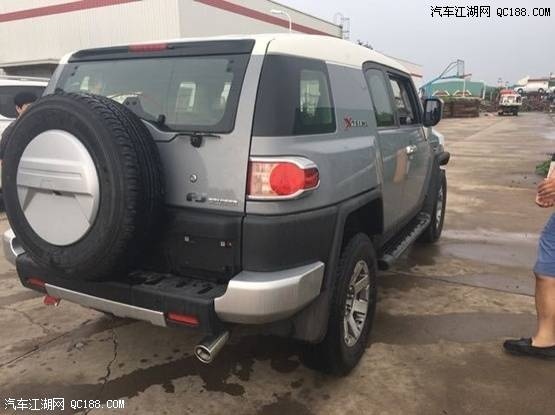 18款丰田FJ酷路泽4.0自动中东版现车感受