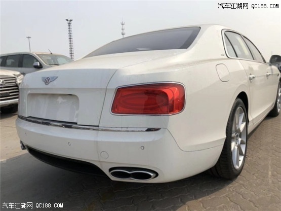 18款宾利飞驰V8S顶级轿车奢华内饰解析