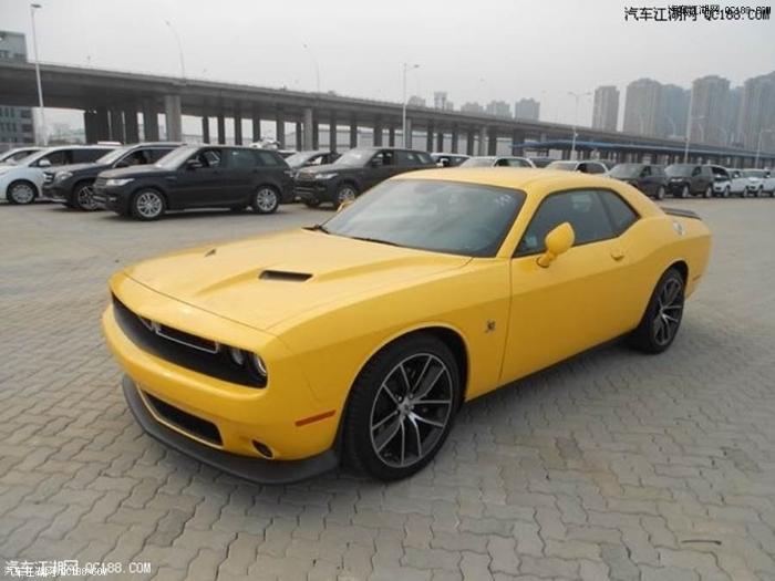 2018款美规版道奇挑战者黄色现车报价
