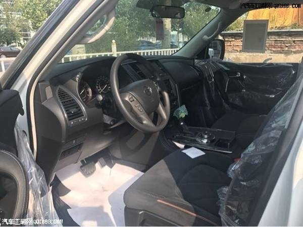 18款日产途乐4.0XE低配现车配置参数解析