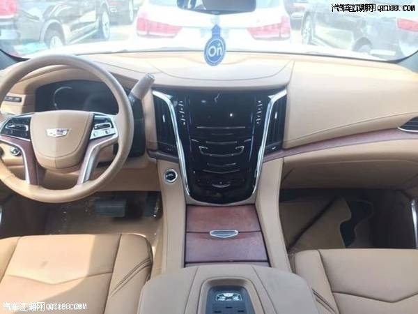 2018款凯迪拉克凯立德6.2L V8铂金版感受