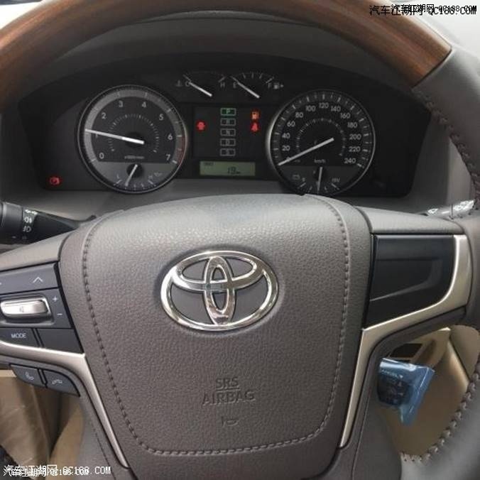 2018款丰田酷路泽4000配置尺寸参数解析