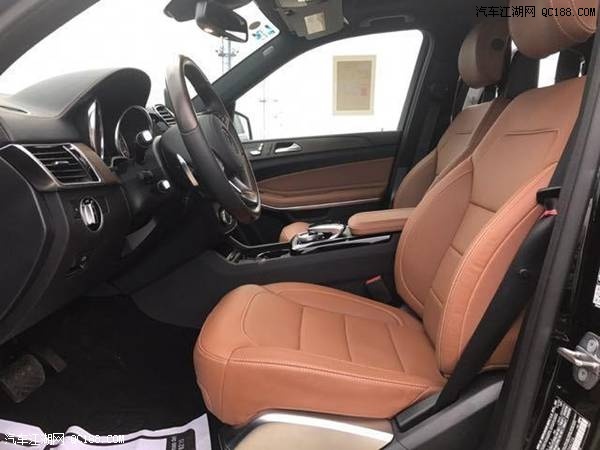 18款奔驰GLS500 4.7L双涡V8九档现车试驾