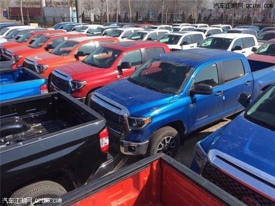 2018款进口丰田坦途5.7L V8汽油皮卡体验