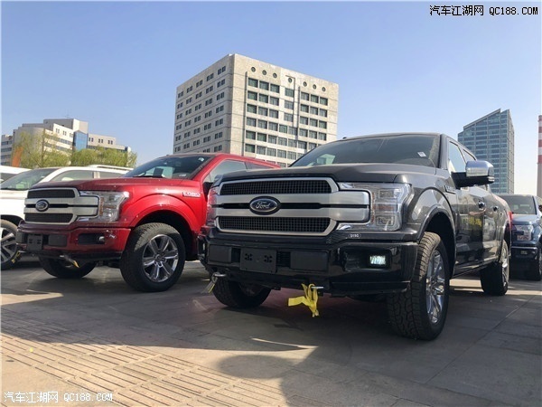 福特F150白金版全景天窗现车配备详解