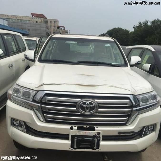 2018款丰田酷路泽4000配置尺寸参数解析