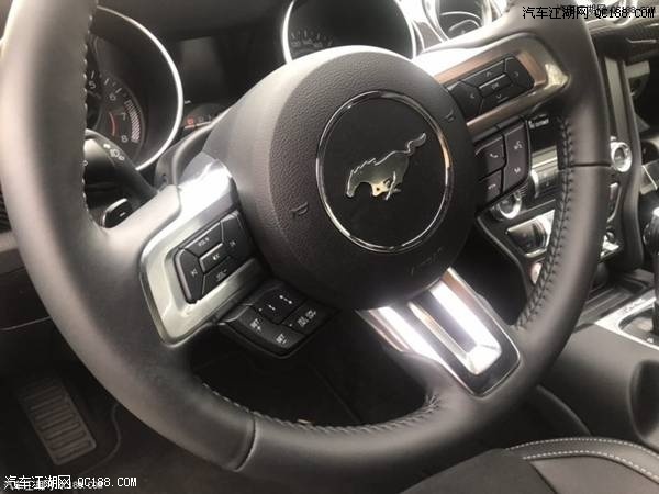 18款福特野马黑色现车配置参数解析评价