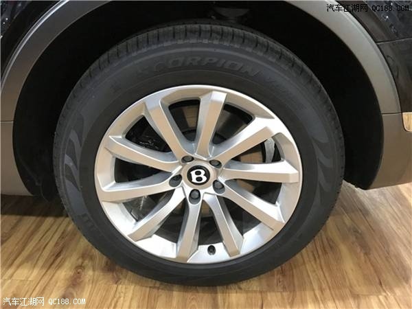 平行进口车2018款宾利添越SUV实拍感受