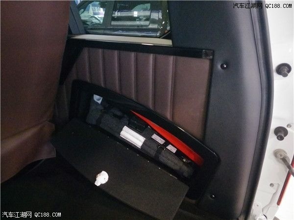 2017款福特F150勇猛者3.5T七座现车价格
