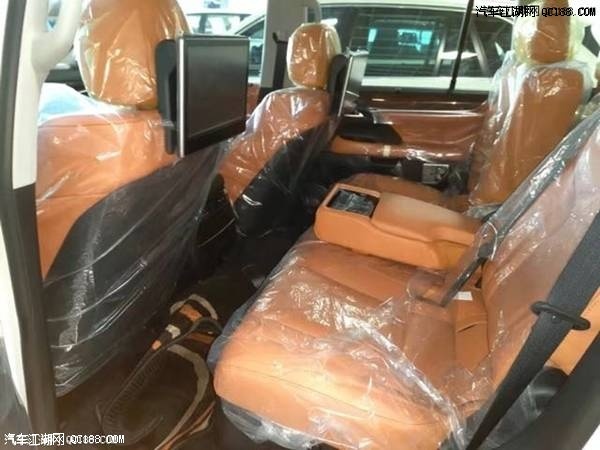 2018款雷克萨斯LX570白色中东版现车解读